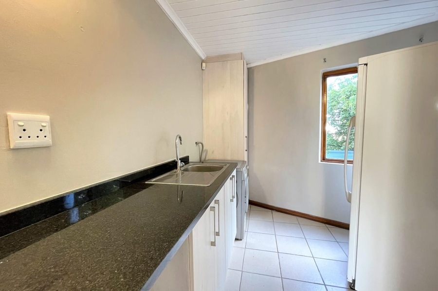 To Let 3 Bedroom Property for Rent in Durbell Western Cape